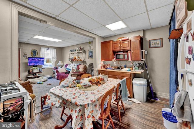 131-133 E CHESTNUT ST, Hanover, PA 17331
