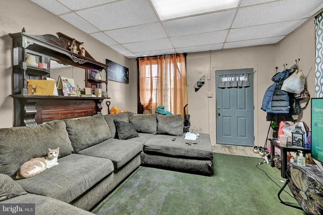 131-133 E CHESTNUT ST, Hanover, PA 17331