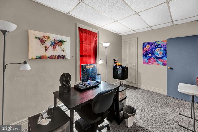 131-133 E CHESTNUT ST, Hanover, PA 17331
