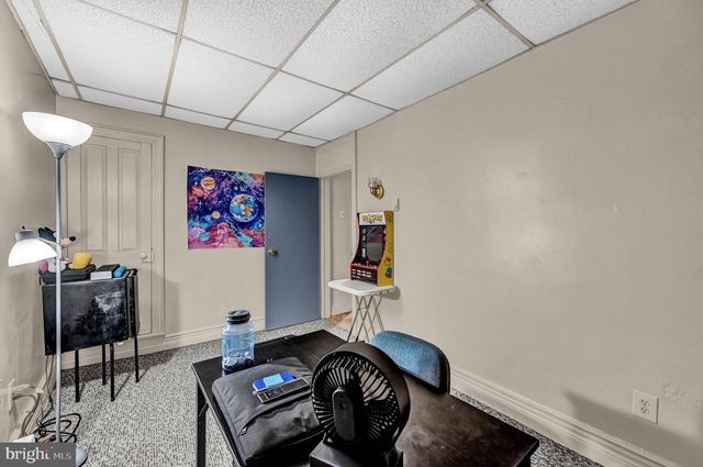 131-133 E CHESTNUT ST, Hanover, PA 17331