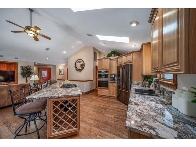 1087 Tenderfoot Dr, Larkspur, CO 80118