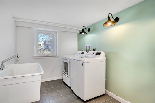 115 Washington St, Melrose, MA 02176