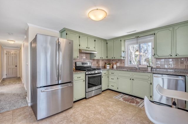 115 Washington St, Melrose, MA 02176