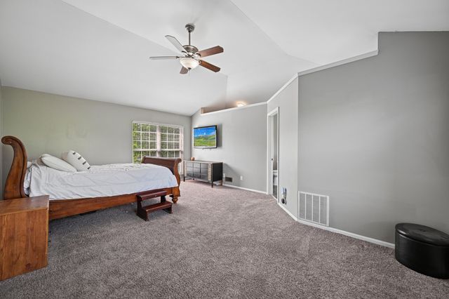 2053 Wedgewood Lane, Hebron, KY 41048