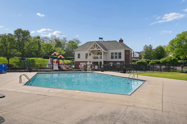 2053 Wedgewood Lane, Hebron, KY 41048