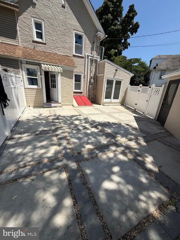 303 PARIS AVE, Brooklawn, NJ 08030