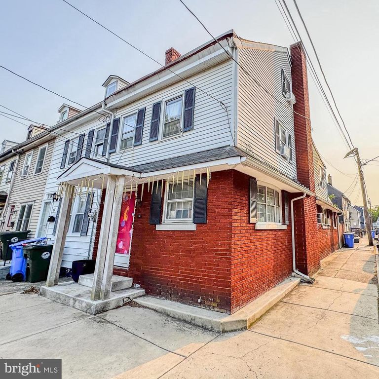 316 ST MARY, Burlington, NJ 08016