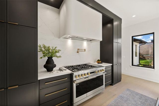 2216 Stone Mill Court, Yukon, OK 73099