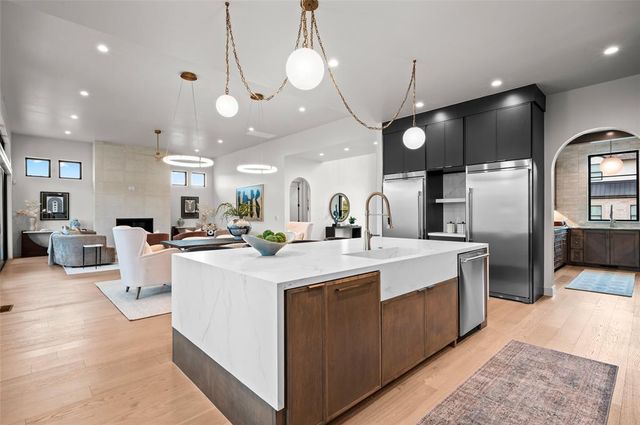 2216 Stone Mill Court, Yukon, OK 73099