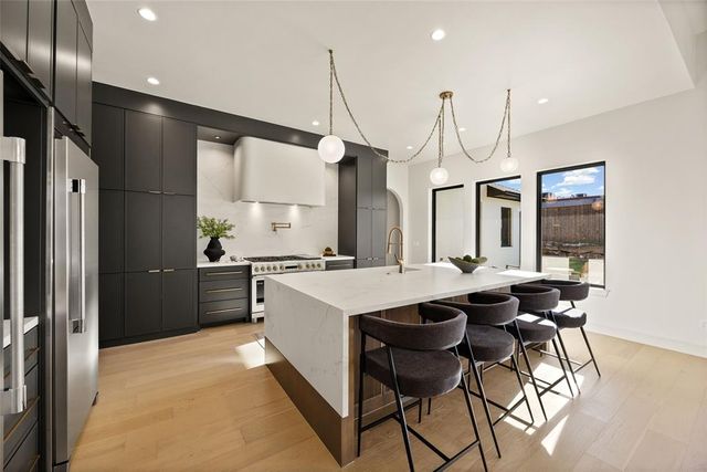 2216 Stone Mill Court, Yukon, OK 73099