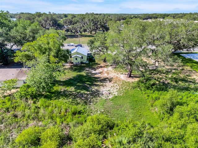 2104 SOUTH STREET, Leesburg, FL 34748