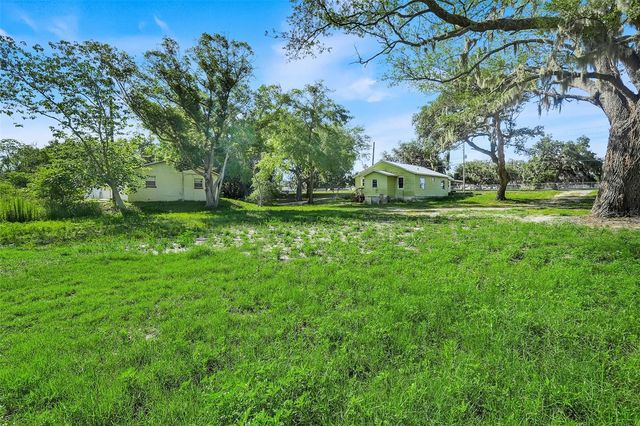 2104 SOUTH STREET, Leesburg, FL 34748