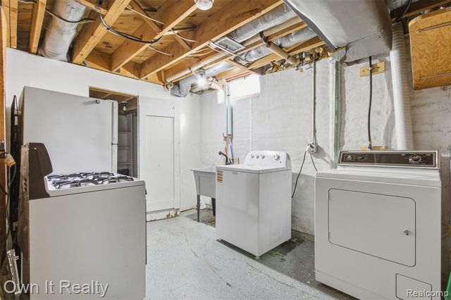 26014 Keith Street, Dearborn Heights, MI 48127