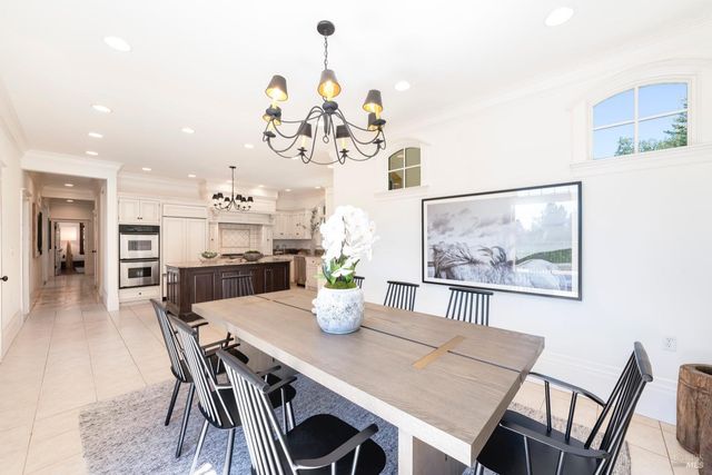 335 Pine Breeze Dr, Angwin, CA 94508