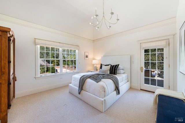 335 Pine Breeze Dr, Angwin, CA 94508