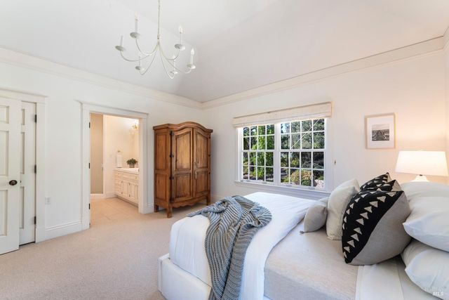 335 Pine Breeze Dr, Angwin, CA 94508