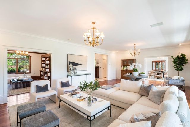 335 Pine Breeze Dr, Angwin, CA 94508