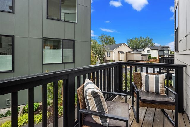 4106 30th Avenue S, Seattle, WA 98108