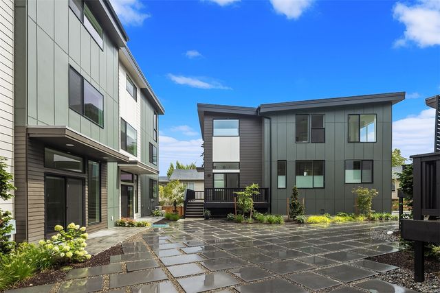 4106 30th Avenue S, Seattle, WA 98108