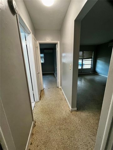 1411 KENNYWOOD DRIVE Apt B, Largo, FL 33770