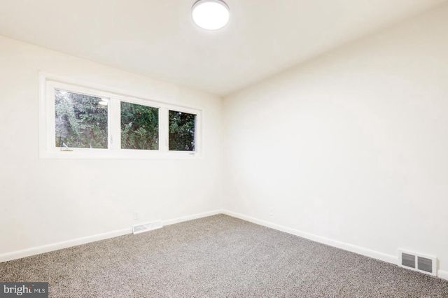 904 S CHESTER RD, West Chester, PA 19382