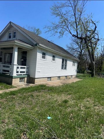 5216 Davison Avenue, St Louis, MO 63120