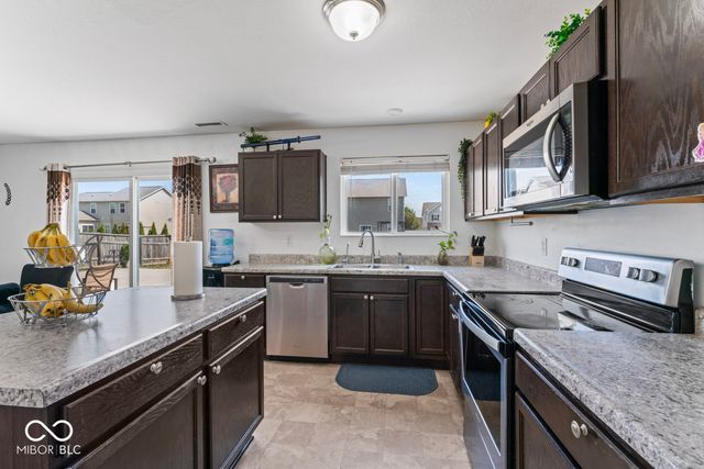 2335 Trefoil Drive, Plainfield, IN 46168