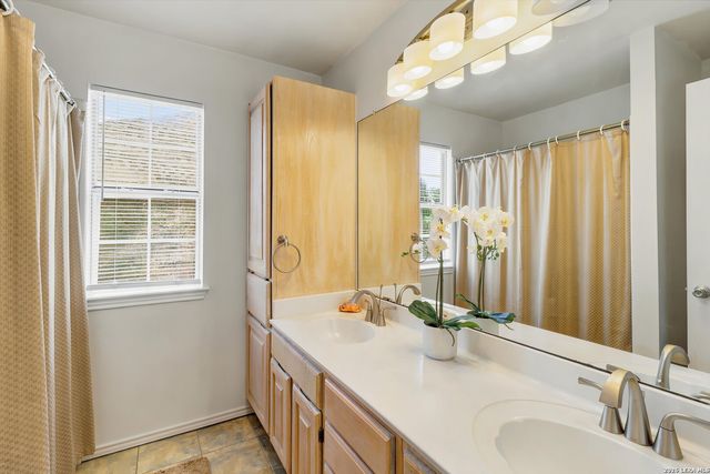 25142 Flying Arrow, San Antonio, TX 78258