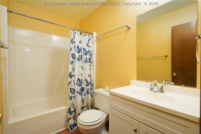 5302 Katie Lane, Cross Lanes, WV 25313