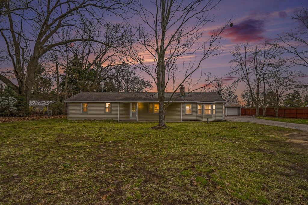 3245 138th Avenue, Hamilton, MI 49419