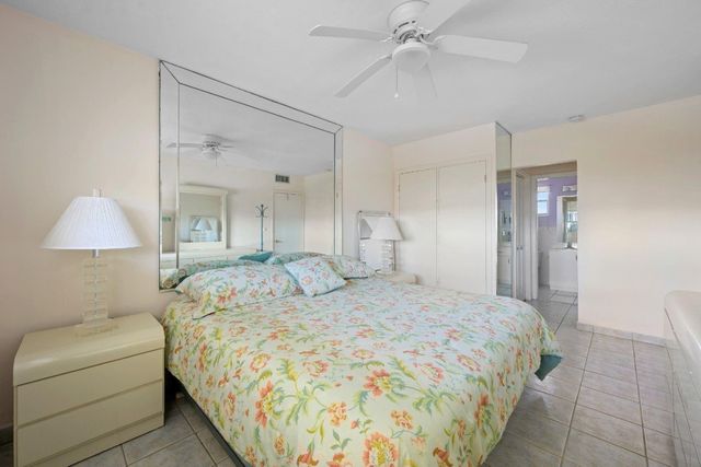 2880 NE 203rd Street 36, Miami, FL 33180