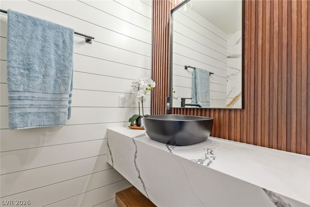 4785 North Grand Canyon Drive, Las Vegas, NV 89129