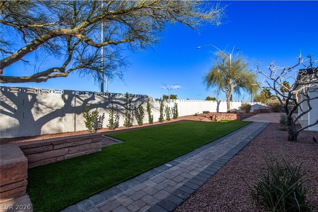 4785 North Grand Canyon Drive, Las Vegas, NV 89129