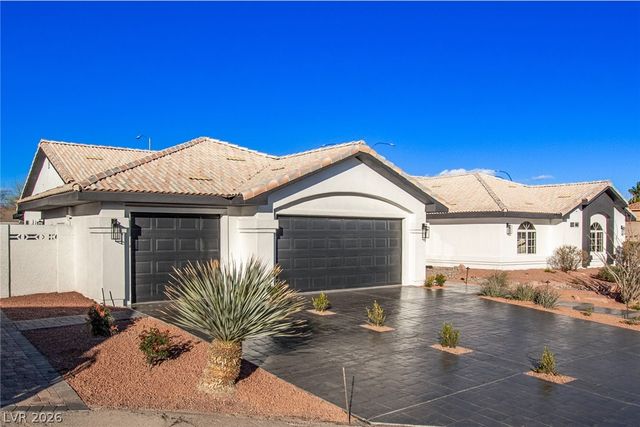 4785 North Grand Canyon Drive, Las Vegas, NV 89129