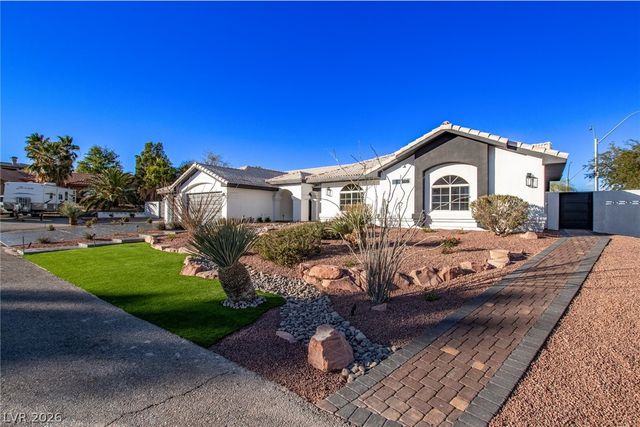 4785 North Grand Canyon Drive, Las Vegas, NV 89129