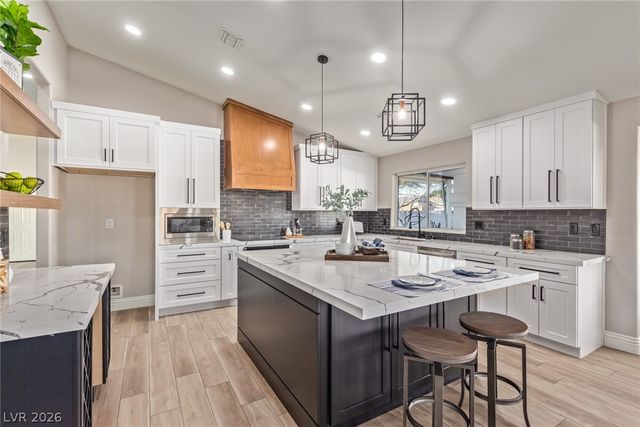 4785 North Grand Canyon Drive, Las Vegas, NV 89129