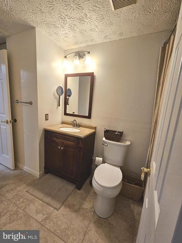 15533 N OAK CT, Bowie, MD 20716