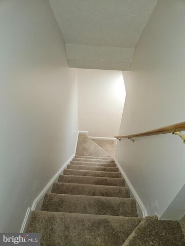 15533 N OAK CT, Bowie, MD 20716