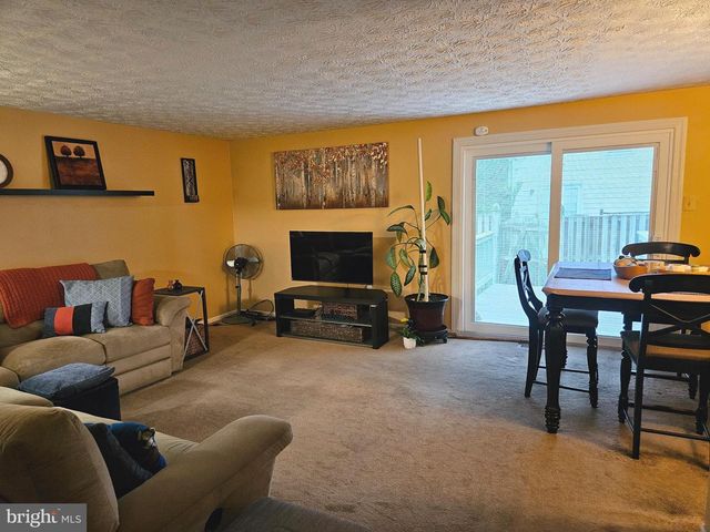 15533 N OAK CT, Bowie, MD 20716