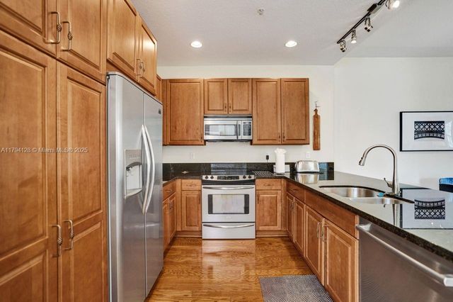226 N Latitude Cir 307, Delray Beach, FL 33483