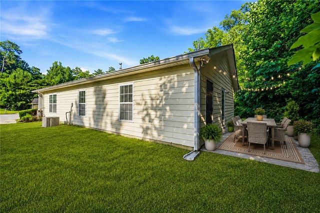 6955 Satterlee Woods Lane, Austell, GA 30168
