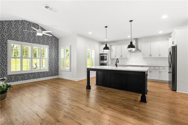 695 Dead Oak Road, Senoia, GA 30276