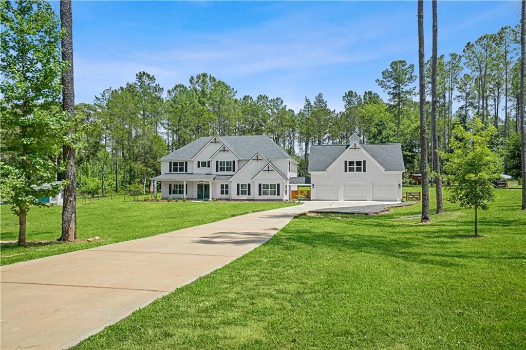 695 Dead Oak Road, Senoia, GA 30276