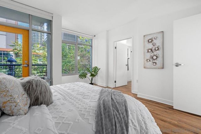 425 W Beech Street 303, San Diego, CA 92101