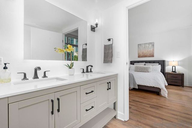 425 W Beech Street 303, San Diego, CA 92101