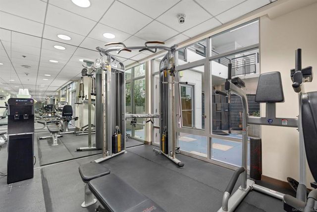 425 W Beech Street 303, San Diego, CA 92101