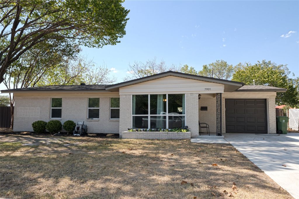 7901 Laura Street, North Richland Hills, TX 76180 — exterior