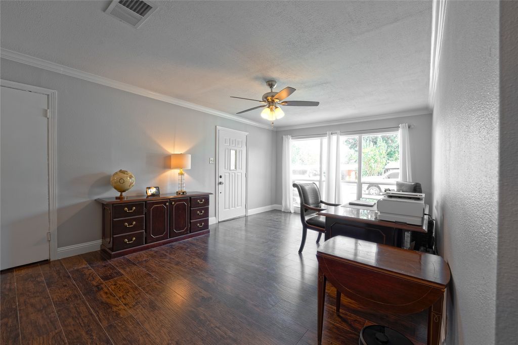 7901 Laura Street, North Richland Hills, TX 76180 — photo 5