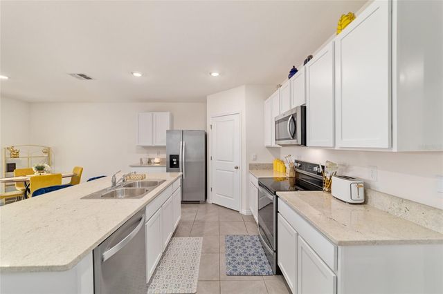 227 HICKORY COURSE, Ocala, FL 34472