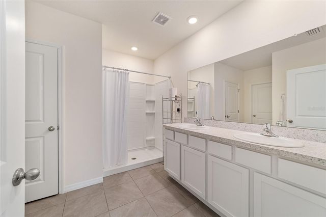 227 HICKORY COURSE, Ocala, FL 34472